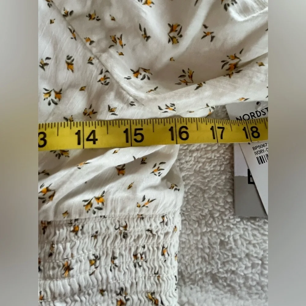 Nordstrom BP Ivory Dress with Puff Sleeves and Detailed Floral Bursts Juniors L - Picture 4 of 16